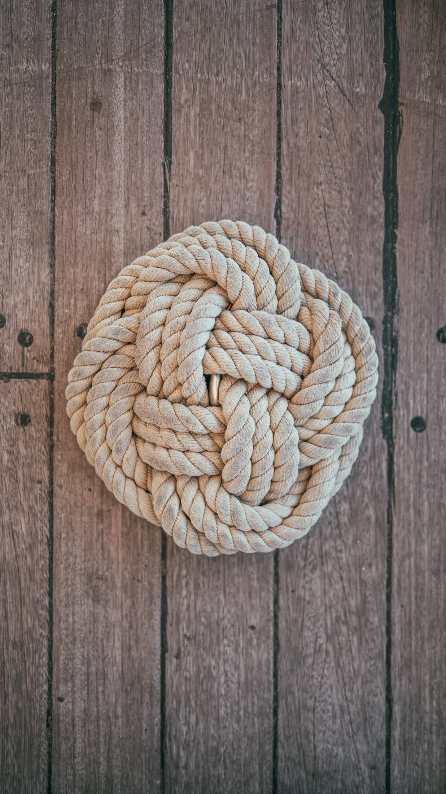To be or Knot to be